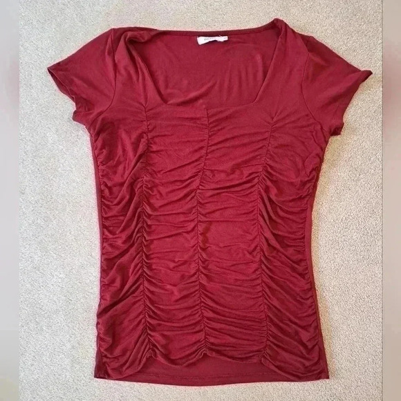 ❤️ Ricki's Short Sleeved Rouched Top Medium - Picture 7 of 7